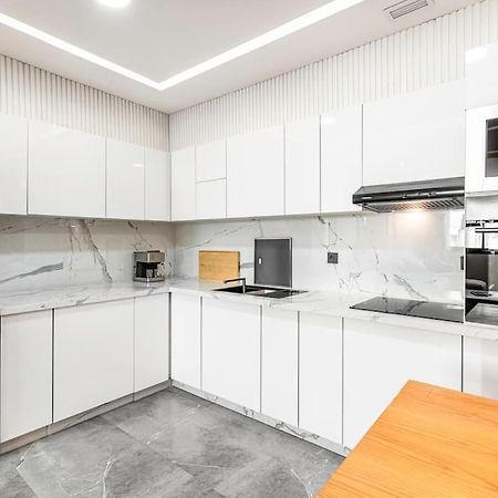 Modern And Luxurious Apartment Rabat Kültér fotó